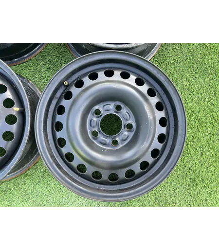 5x108 15" Ford gyári lemezfelni 6Jx15h2 ET52,5 3
