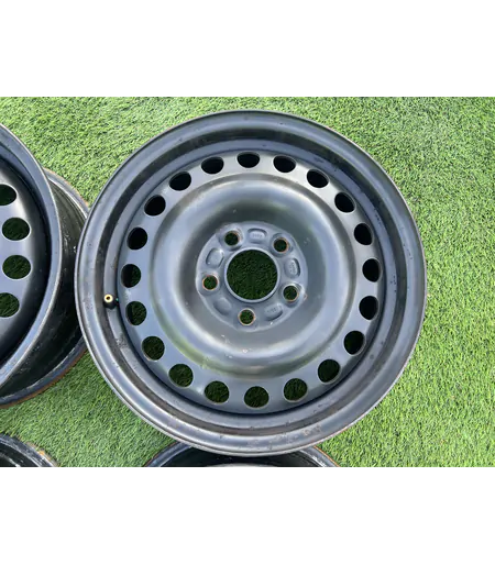 5x108 15" Ford gyári lemezfelni 6Jx15h2 ET52,5 4