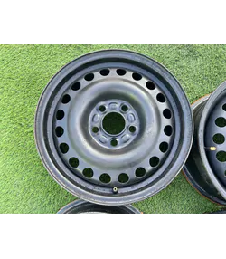 5x108 15" Ford gyári lemezfelni 6Jx15h2 ET52,5 5