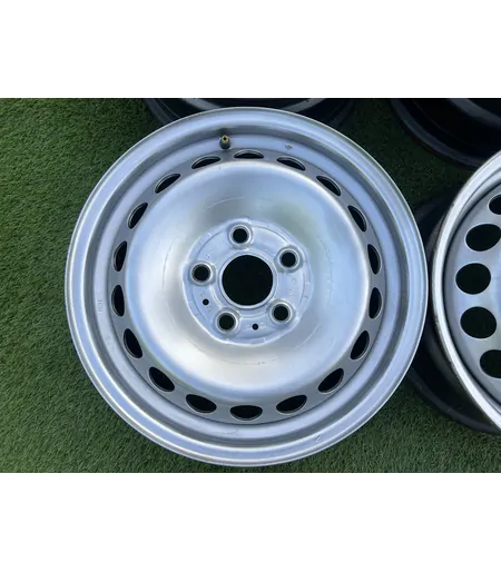 5x120 16" Volkswagen Volkswagen Crafter (2017től) gyári lemezfelni 6,5Jx16h2 ET60 2