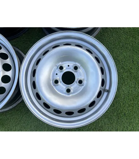 5x120 16" Volkswagen Volkswagen Crafter (2017től) gyári lemezfelni 6,5Jx16h2 ET60 3