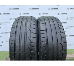 235/55 R17 Dunlop SportMaxxRT nyári gumi 5,5mm - Mobil Gumis