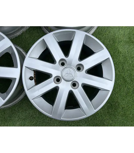 4x114.3 15" Mitsubishi gyári alufelni 6Jx15h2 ET44 3