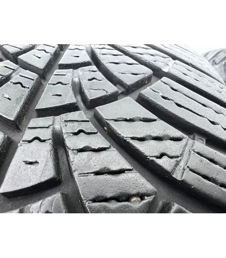 185/60 R14 Goodyear UltraGrip téli gumi 5mm - Mobil Gumis 4