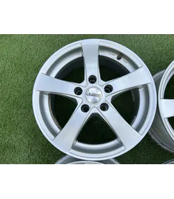 5x114.3 16" Dezent alufelni 7Jx16h2 ET40 5