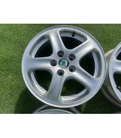 5x100 15" Skoda gyári alufelni 6Jx15h2 ET38 5