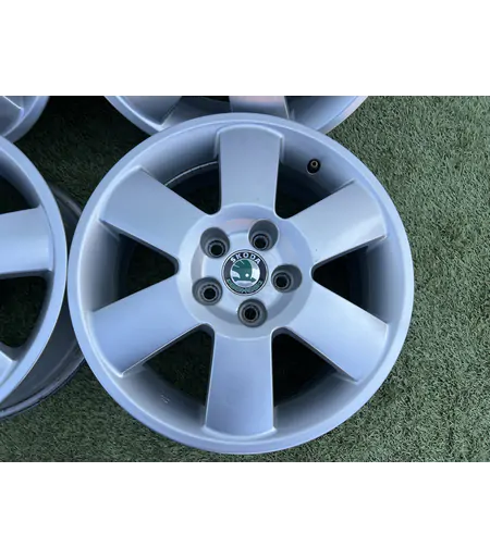 5x100 15" Skoda gyári alufelni 6Jx15h2 ET43 - Mobil Gumis 4