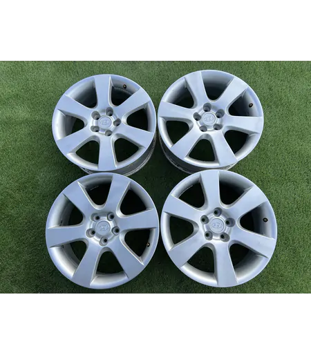 5x114.3 18" Hyundai gyári alufelni 7Jx18h2 ET41