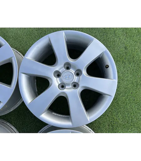 5x114.3 18" Hyundai gyári alufelni 7Jx18h2 ET41 4