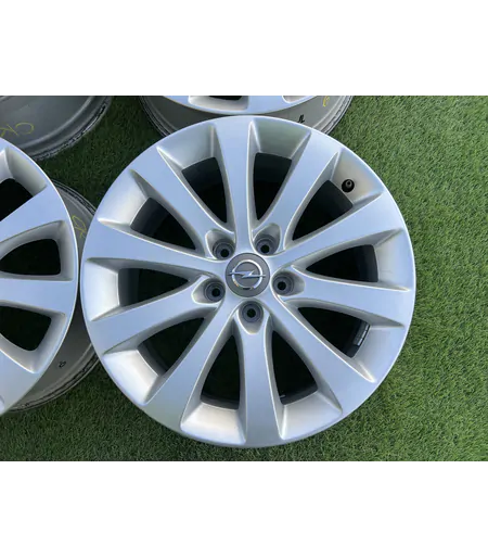 5x110 17" Opel gyári alufelni 7Jx17h2 ET35 3