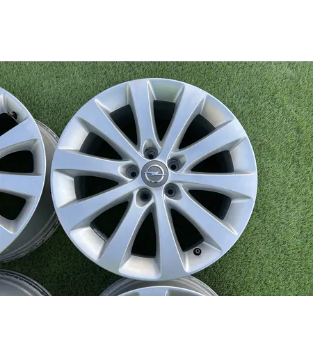 5x110 17" Opel gyári alufelni 7Jx17h2 ET35 4