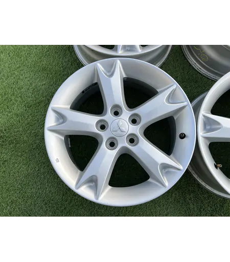 5x114.3 17" Mitsubishi gyári alufelni 7Jx17h2 ET46 - Mobil Gumis 2