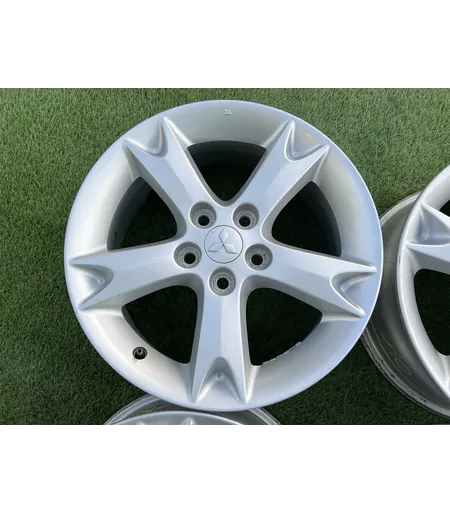 5x114.3 17" Mitsubishi gyári alufelni 7Jx17h2 ET46 5