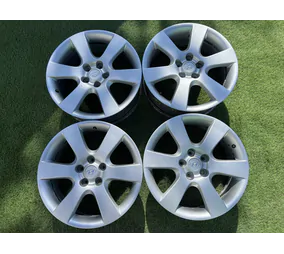 5x114.3 18" Hyundai gyári alufelni 7Jx18h2 ET41 alapértelmezett kép