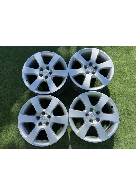 5x114.3 18" Hyundai gyári alufelni 7Jx18h2 ET41