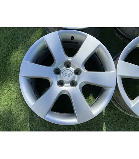 5x114.3 18" Hyundai gyári alufelni 7Jx18h2 ET41 2