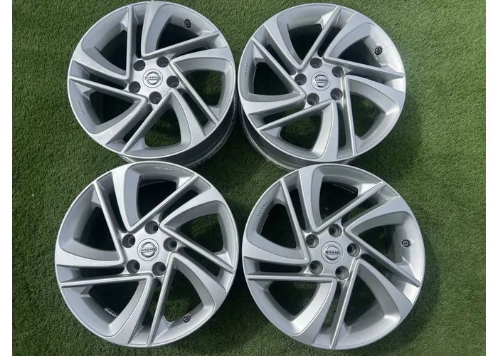 5x114.3 17" Nissan gyári alufelni +TPMS szenzor 7Jx17h2 ET40 alapértelmezett kép