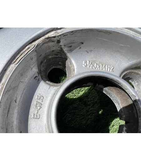 4x108 14" Ford gyári alufelni 5,5Jx14h2 ET47,5 8