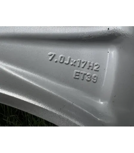 5x110 17" Opel gyári alufelni 7Jx17h2 ET39 7