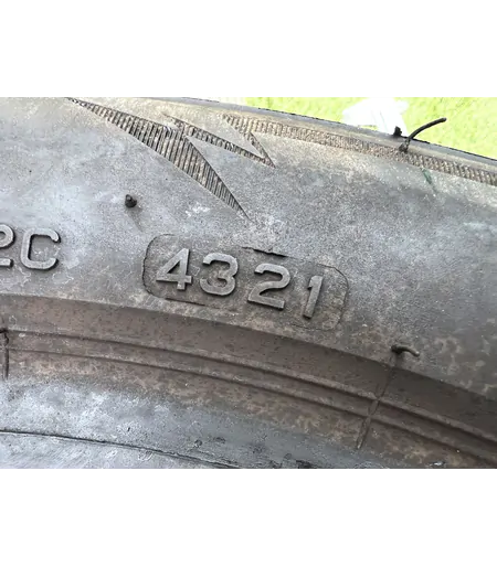 165/65 R15 Bridgestone Blizzak LM005 téli gumi 7mm 6