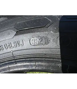 215/65 R16C Uniroyal SnowMax 3 téli gumi 8mm - Mobil Gumis 5