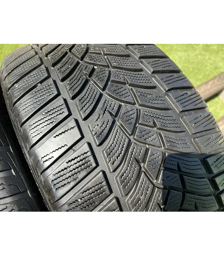 235/40 R19 Goodyear UltraGrip Performance téli gumi 5,5-6mm 3